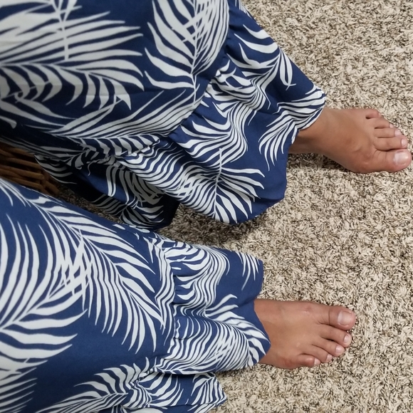 PALMTRESS BLUE PRINT TIE BACK JUMPSUIT - Picture 12 of 12